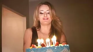 مجنون موقع تحميل افلام سكسي كوبوبو الصورة