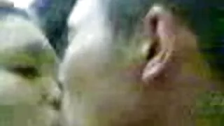 راض الرجل مارس الجنس وهو تنزيل سكسي امريكي يتأهل الحمار