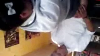 مدلكة العملاء مارس الجنس تنزيل افلام سكسي في جميع الثقوب مع الفلفل إدراج