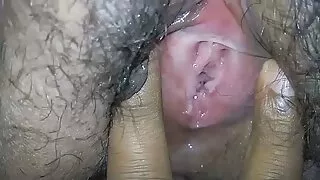رجل تحميل سكسي مترجم مع احتياطي من الطاقة الملاعين امرأة سمراء عاطفي